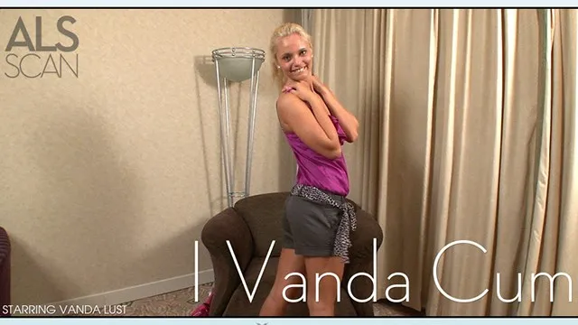 Vanda Lust'un Genç ve Tutkulu Mastürbasyonu ve Sikiş