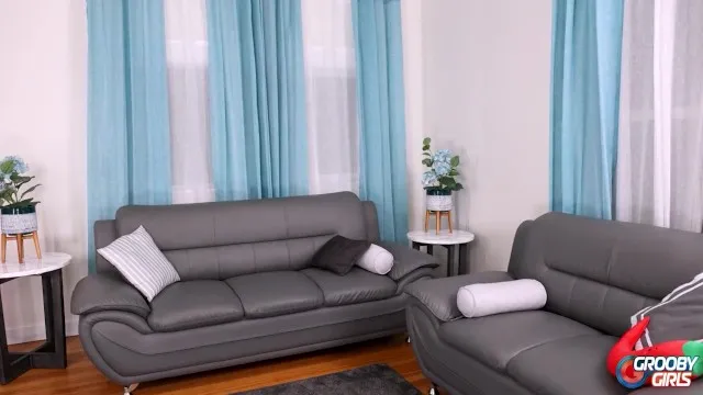 Minyon sarışının solo sikiş ve masturbasyon anları