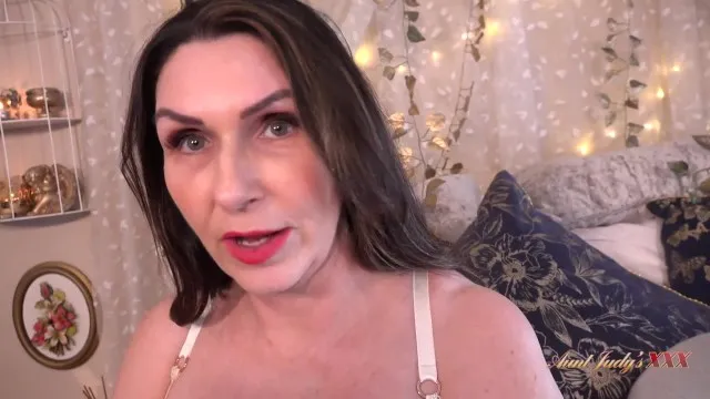 Josephine James ile Çılgın Üvey Anne Seks ve Porno